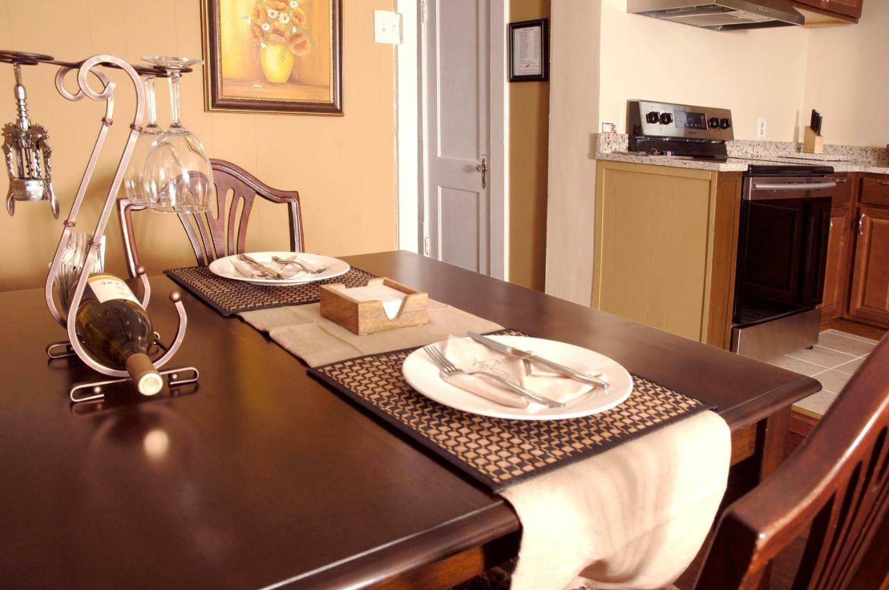 Victorian Luxury One Bedroom Apartment เซนต์ออกัสติน ภายนอก รูปภาพ